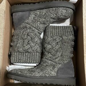 Ugg Isla Knit Boots